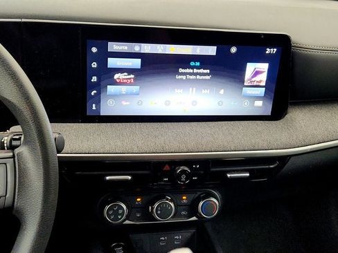 Used 2025 Nissan Kicks SV FWD image 15