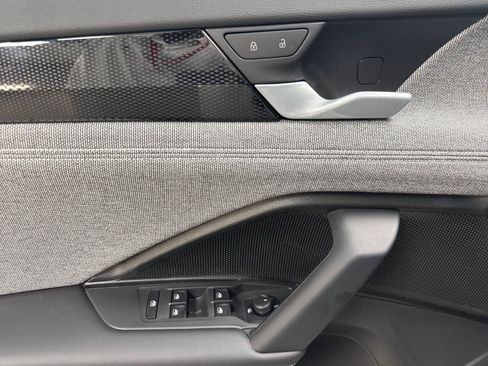 New 2026 Volkswagen Tiguan S FWD image 10