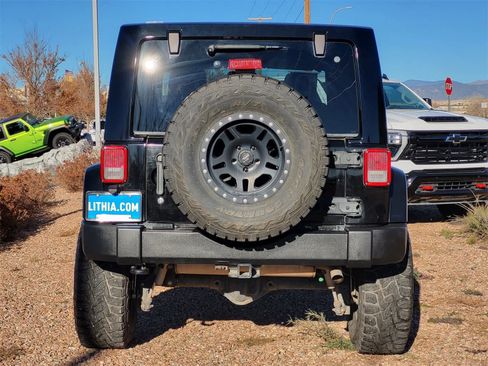 Used 2014 Jeep Wrangler Unlimited Rubicon w/ Connectivity Group image 6