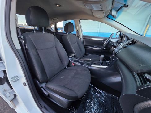 Used 2019 Nissan Sentra S image 16