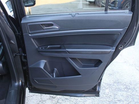 Used 2018 Volkswagen Atlas SE image 23