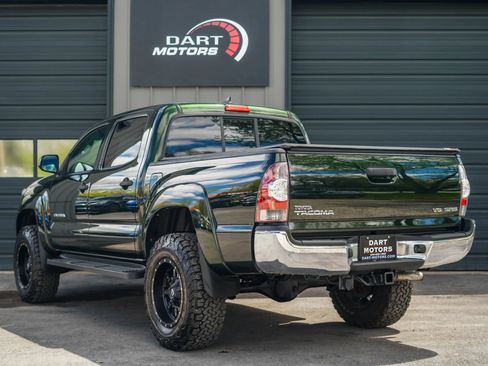 Used 2014 Toyota Tacoma 4x4 Double Cab w/ SR5 Package image 5