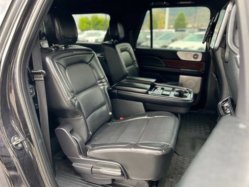 Used 2021 Lincoln Navigator L Reserve AWD/4WD image 30