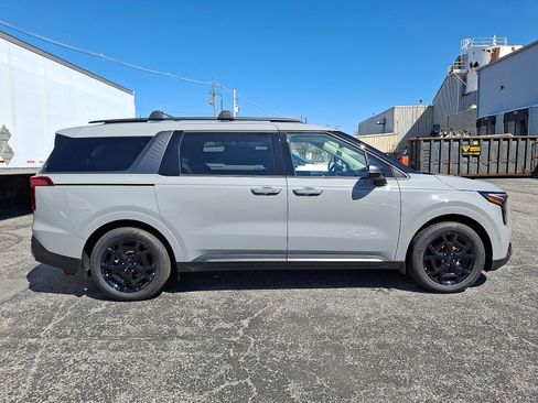 New 2026 Kia Carnival SX Prestige FWD image 9