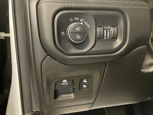 Used 2019 RAM 1500 Limited image 24