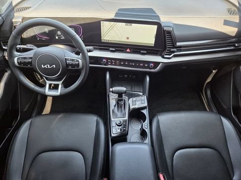 Used 2025 Kia Sportage EX FWD image 21