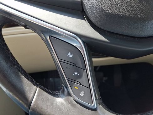 Used 2019 Cadillac XT5 Luxury AWD/4WD image 24