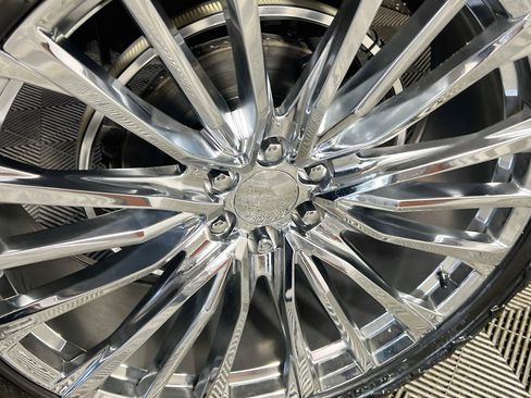Used 2019 Cadillac Escalade Platinum RWD image 14