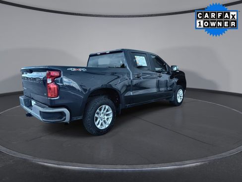Used 2022 Chevrolet Silverado 1500 LT AWD/4WD image 9