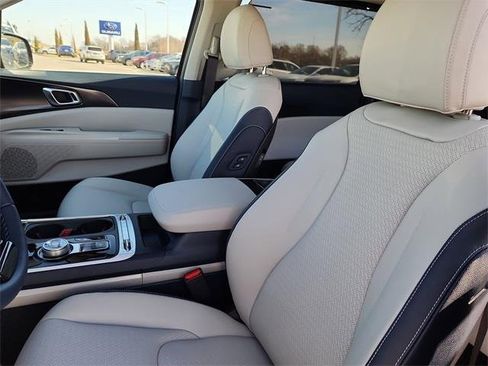 New 2026 Kia Carnival SX Prestige image 13