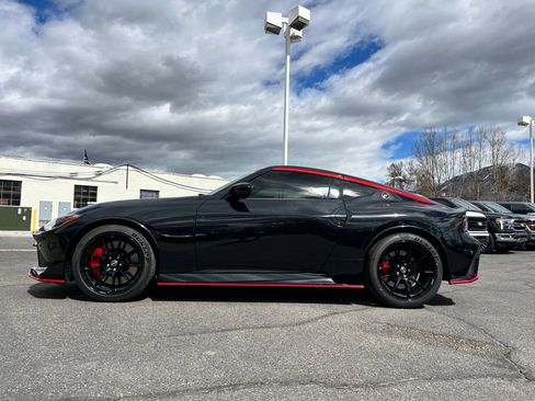 New 2024 Nissan Z NISMO w/ Floor Mat Package image 8