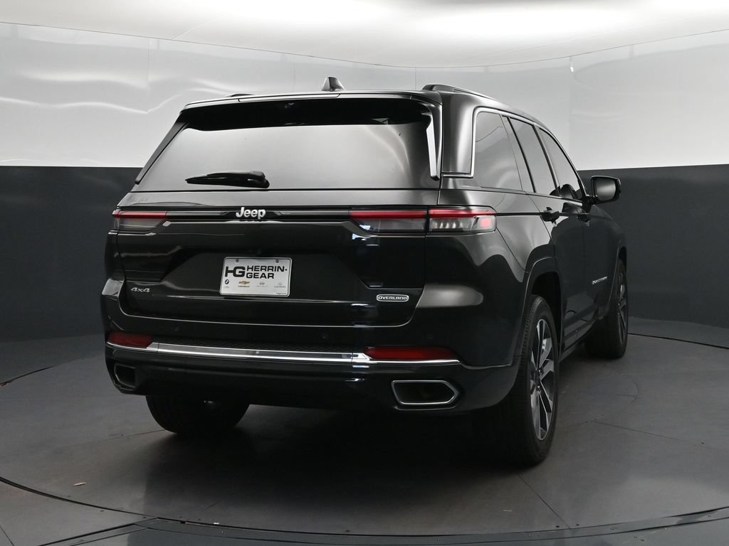 Used 2024 Jeep Grand Cherokee Overland w/ Luxury Tech Group IV AWD/4WD image 7