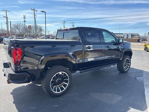 Used 2024 GMC Sierra 1500 AT4 w/ Technology Package image 5