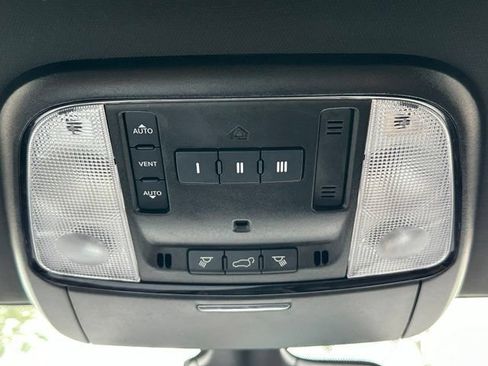 Used 2024 Dodge Durango GT AWD/4WD image 39