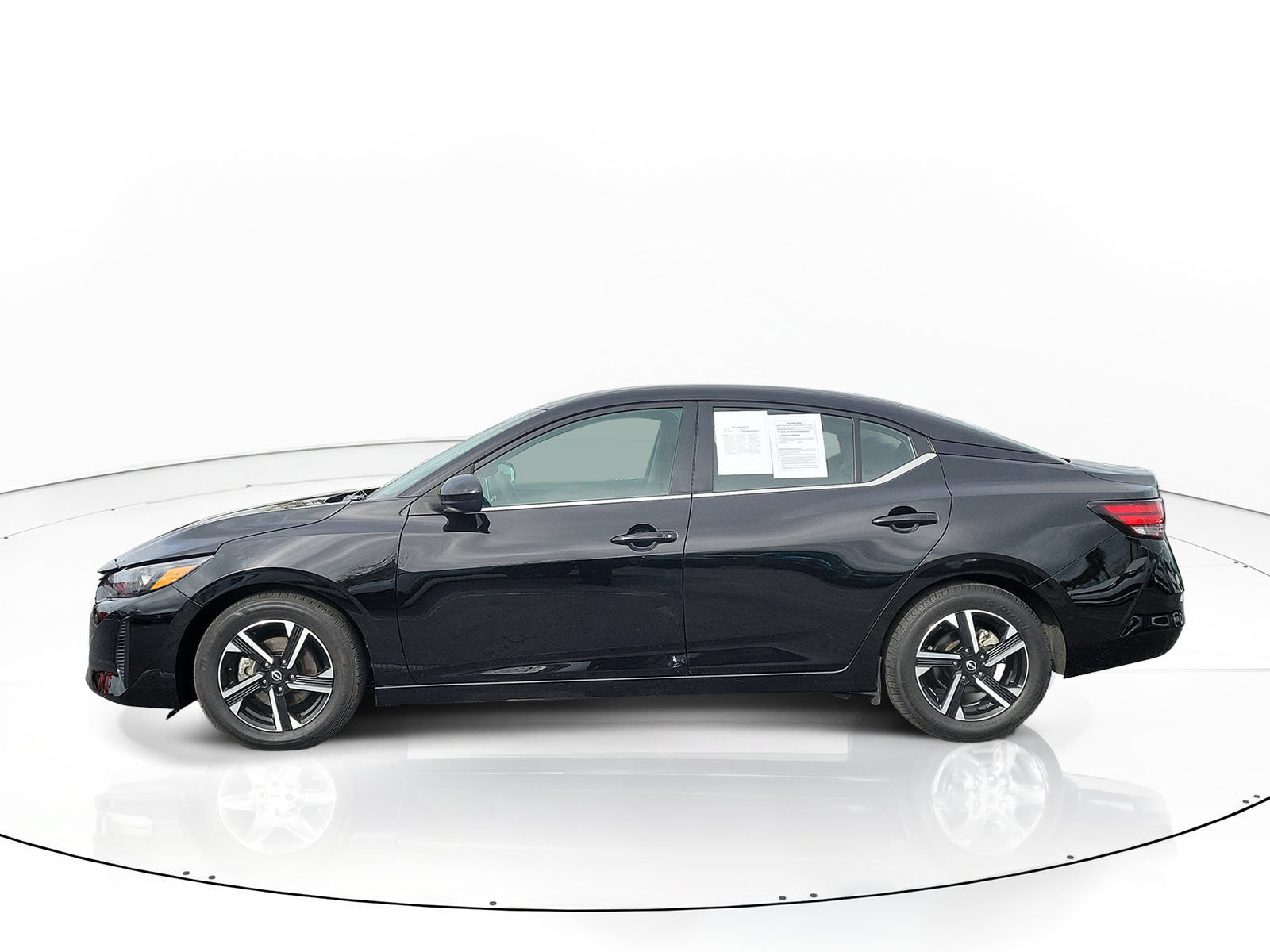 Used 2024 Nissan Sentra SV FWD image 4
