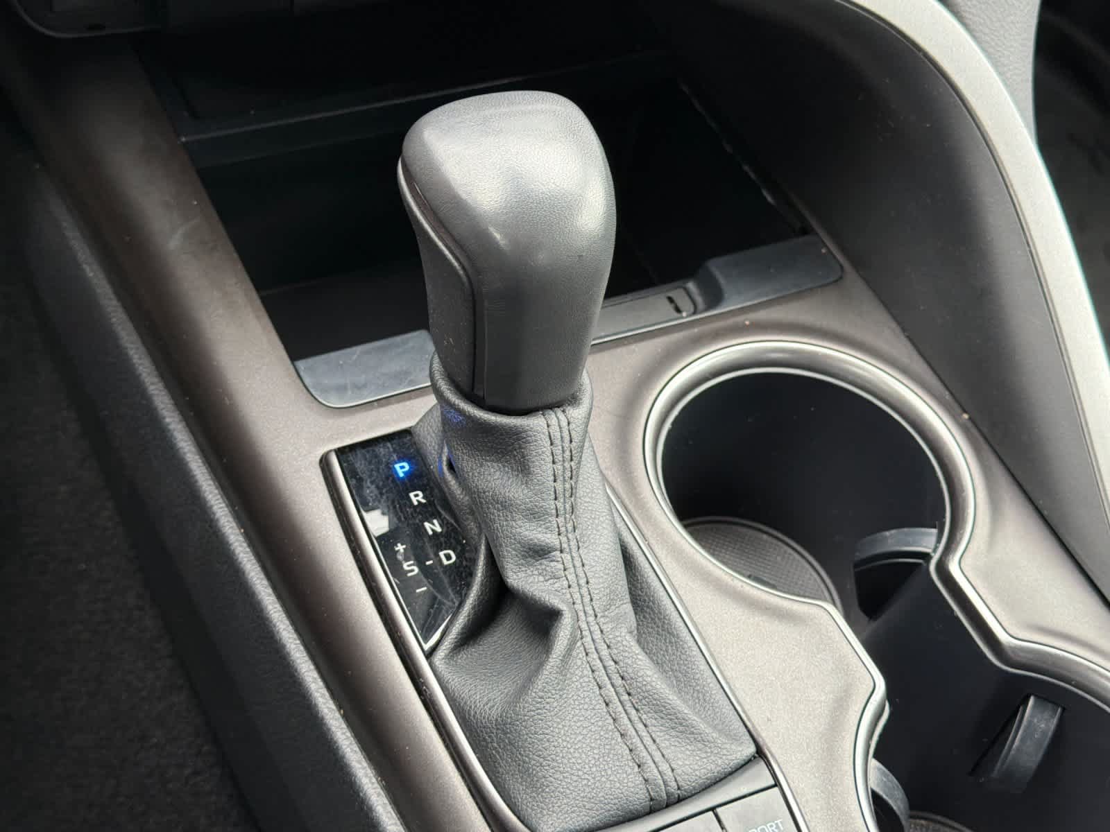 Used 2024 Toyota Camry SE FWD image 21