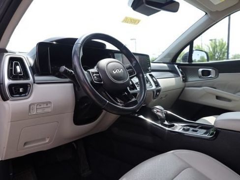 Used 2023 Kia Sorento SX AWD/4WD image 21