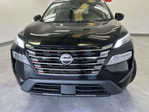 Used 2026 Nissan Rogue SV FWD image 8