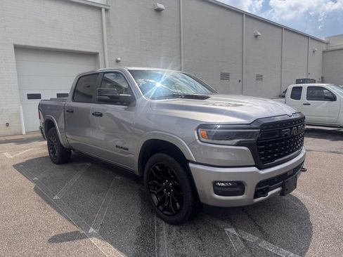 Used 2025 RAM 1500 Limited AWD/4WD image 3