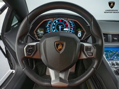 Used 2014 Lamborghini Aventador LP 700-4 image 30