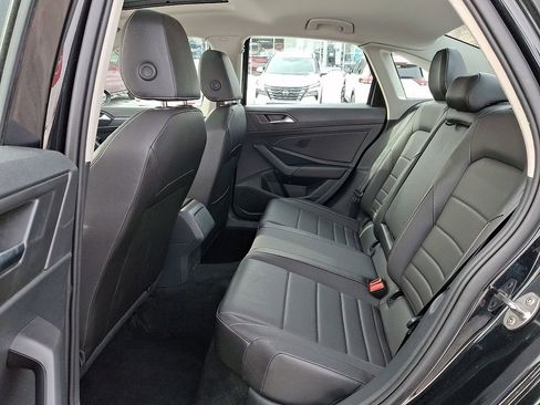 Used 2024 Volkswagen Jetta SE image 10