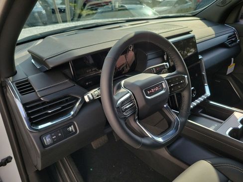 New 2026 GMC Acadia Elevation w/ Elevation Premium Package FWD image 22