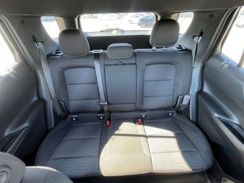 Used 2025 Chevrolet Equinox LT image 38