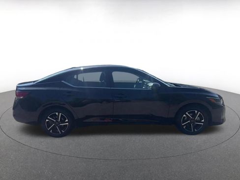 Used 2025 Nissan Sentra SV FWD image 16