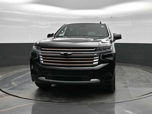 Used 2021 Chevrolet Tahoe High Country image 3