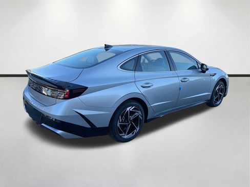 New 2026 Hyundai Sonata SEL FWD image 3