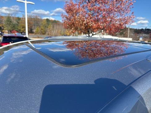 Certified 2025 Cadillac XT6 Premium Luxury w/ Platinum Package image 15