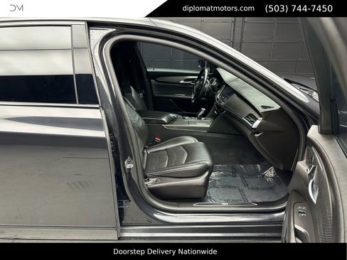 Used 2020 Cadillac CT6 V w/ LPO, Premium Carpet Package image 20