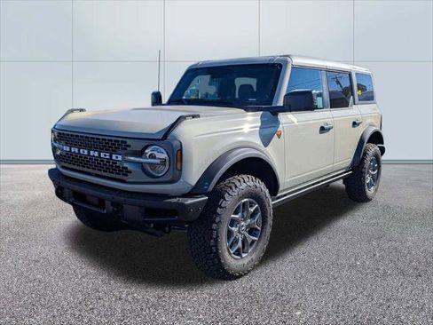 New 2025 Ford Bronco Badlands image 1