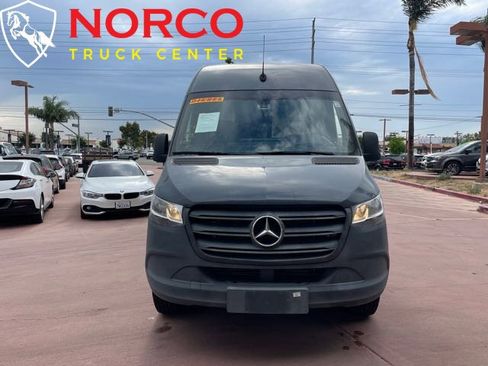 Used 2019 Mercedes-Benz Sprinter 144 image 3