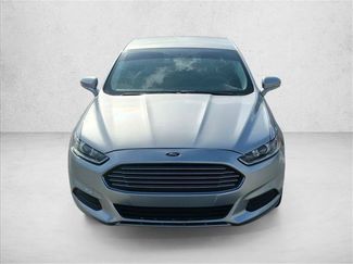 Used 2016 Ford Fusion SE FWD video 2
