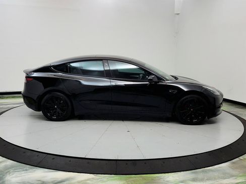 Used 2022 Tesla Model 3 Long Range AWD/4WD image 3