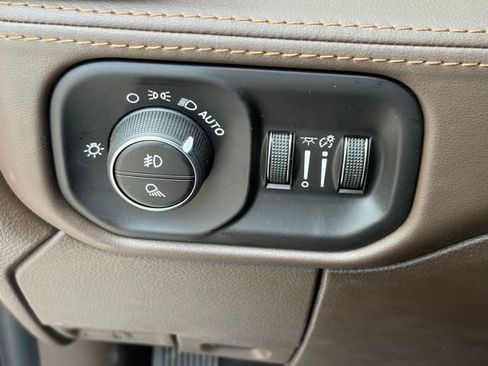 New 2026 RAM 2500 Limited AWD/4WD image 27