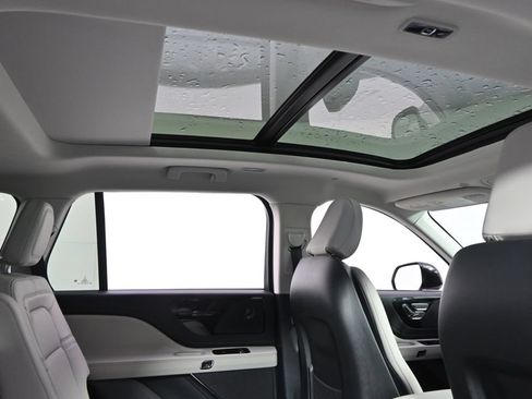 New 2026 Lincoln Aviator Reserve AWD/4WD image 17