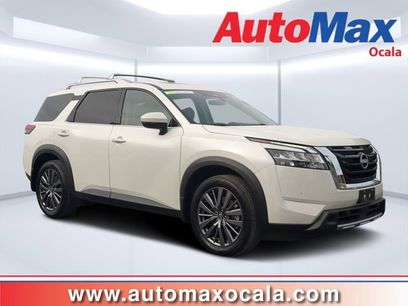 Used 2024 Nissan Pathfinder SL w/ SL Premium Package
