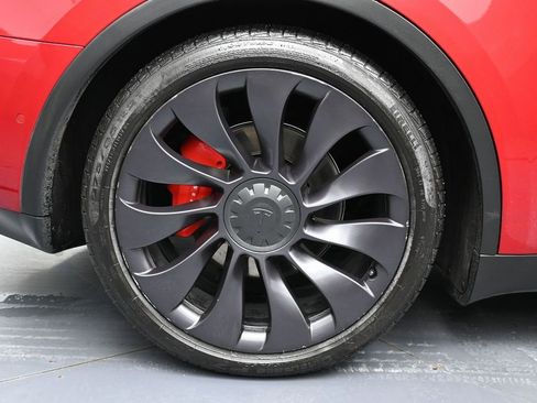 Used 2021 Tesla Model Y Performance image 14