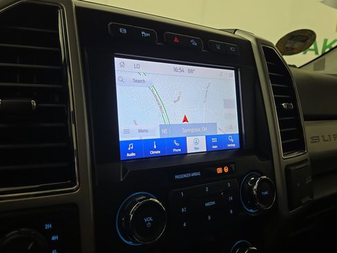 Used 2020 Ford F250 Lariat w/ Tremor Off-Road Package AWD/4WD image 21