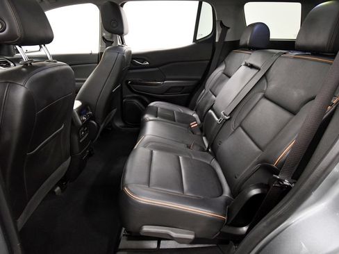 Used 2023 GMC Acadia AT4 w/ GMC Pro Grade Package AWD/4WD image 15