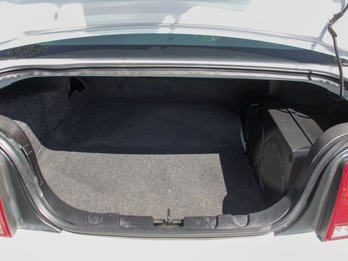 Used 2006 Ford Mustang Premium image 8