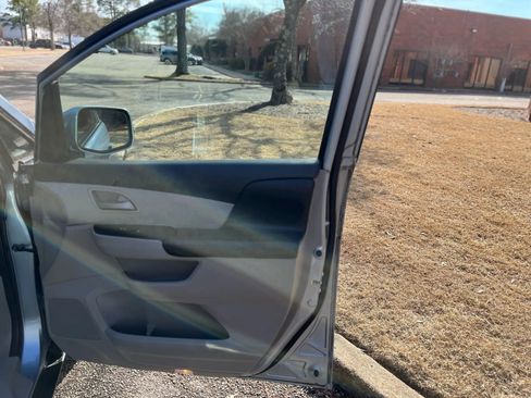 Used 2013 Honda Odyssey EX-L image 23