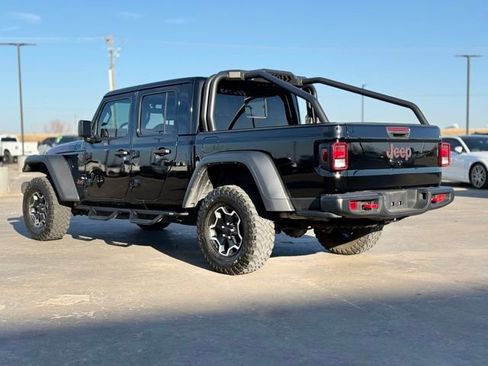 Used 2023 Jeep Gladiator Rubicon w/ Cold Weather Group image 5