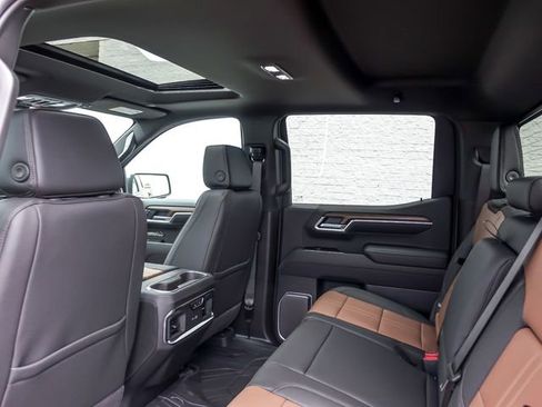 New 2026 Chevrolet Silverado 1500 High Country AWD/4WD image 19