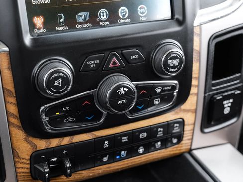 Used 2016 RAM 2500 Longhorn AWD/4WD image 32