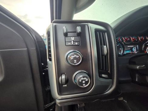 Used 2017 Chevrolet Silverado 1500 LT w/ Midnight Edition AWD/4WD image 4