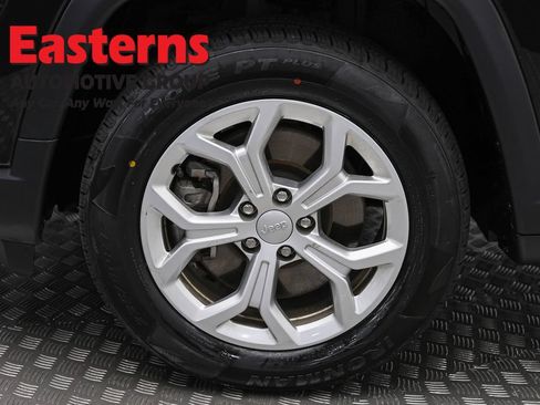 Used 2024 Jeep Compass Latitude AWD/4WD image 31