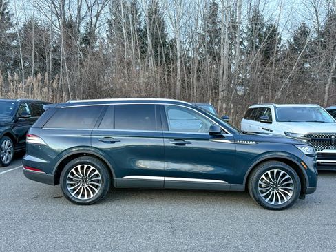 Used 2023 Lincoln Aviator Reserve w/ Equipment Group 201A image 7